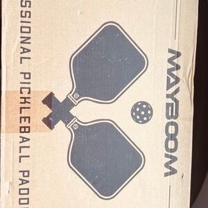 Mayboom Pickle all Paddles set of 2 with 4 balls. USAPA approved. NIB